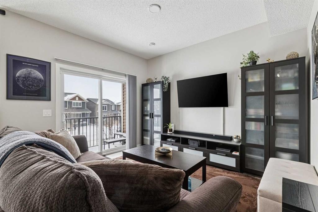 1009-250 Fireside View, Cochrane, AB - Indoor
