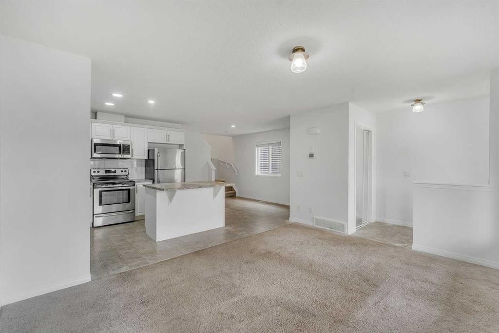 88 Cityscape Row Ne, Calgary, AB - Indoor Photo Showing Kitchen