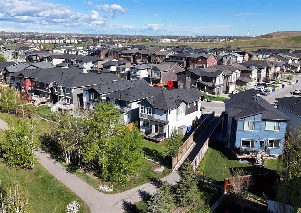 77 Walgrove Gardens Se, Calgary, AB - Outdoor With View