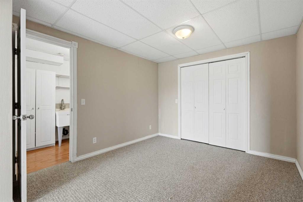 249 Citadel Point Nw, Calgary, AB - Indoor Photo Showing Other Room