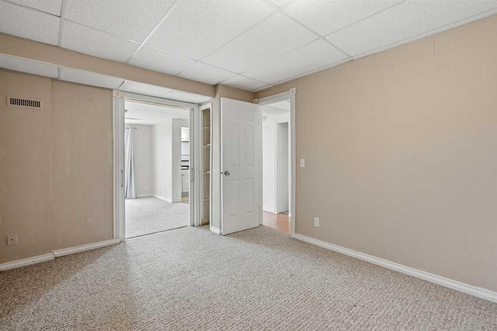 249 Citadel Point Nw, Calgary, AB - Indoor Photo Showing Other Room