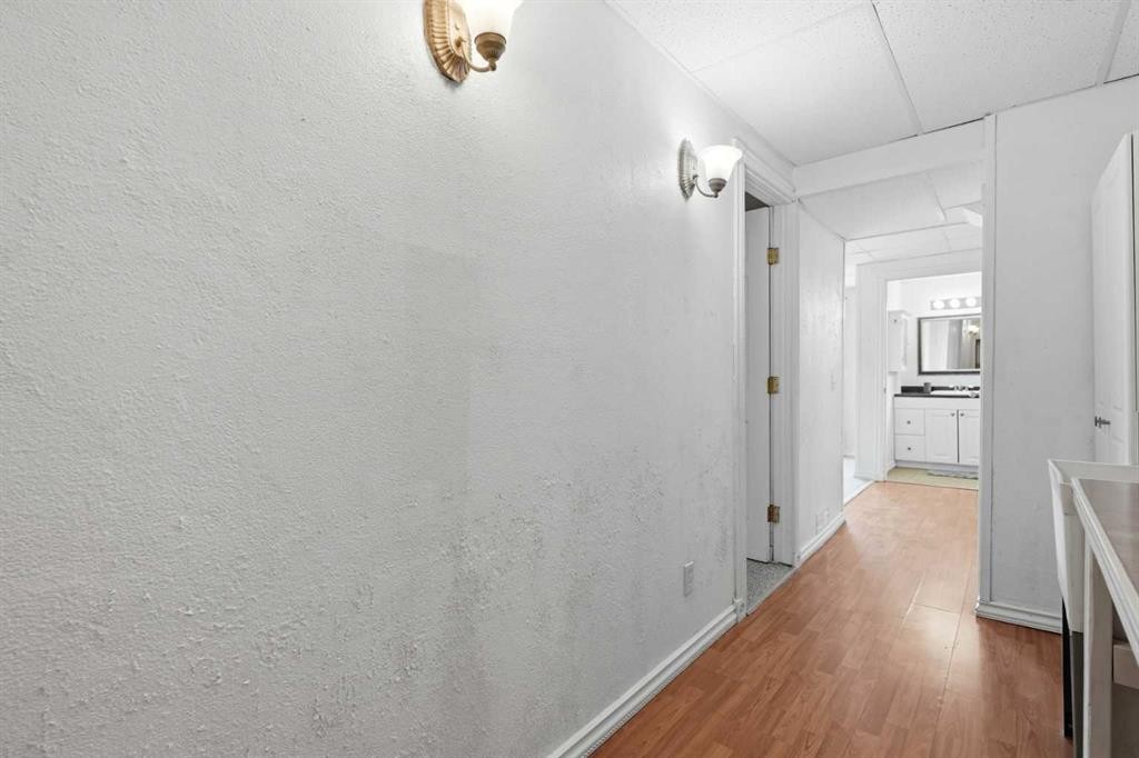 249 Citadel Point Nw, Calgary, AB - Indoor Photo Showing Other Room