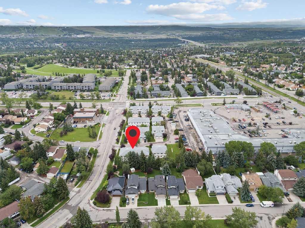 31 Silvergrove Close Nw, Calgary, AB