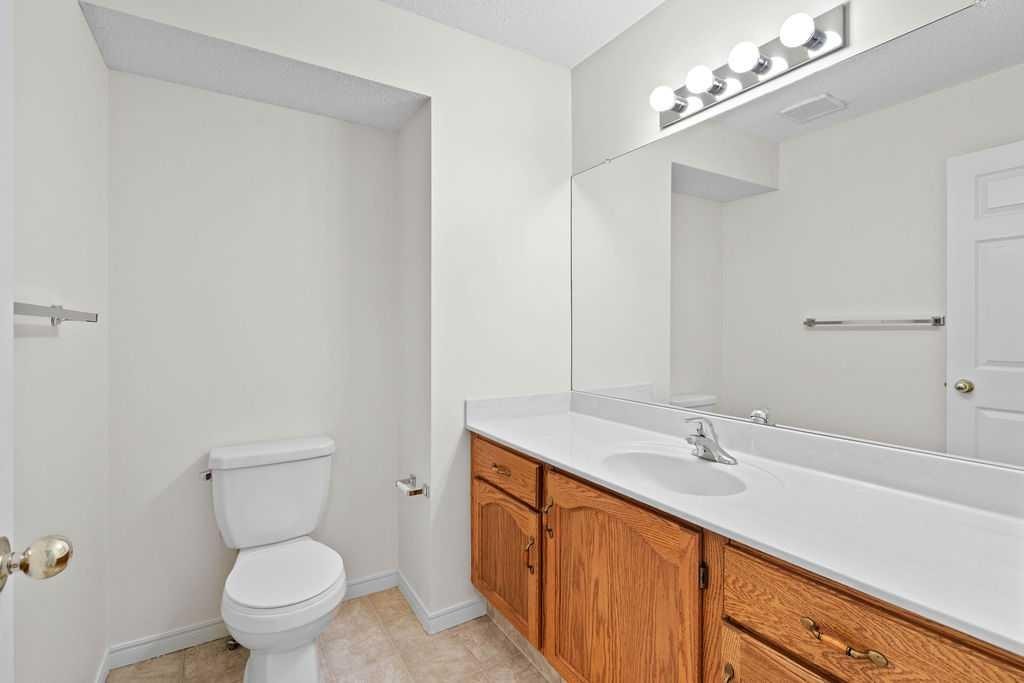 31 Silvergrove Close Nw, Calgary, AB