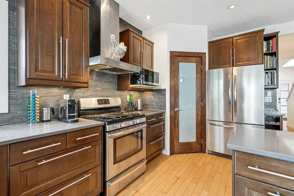 55 Wentworth Manor Sw, Calgary, AB - Indoor Photo Showing Kitchen