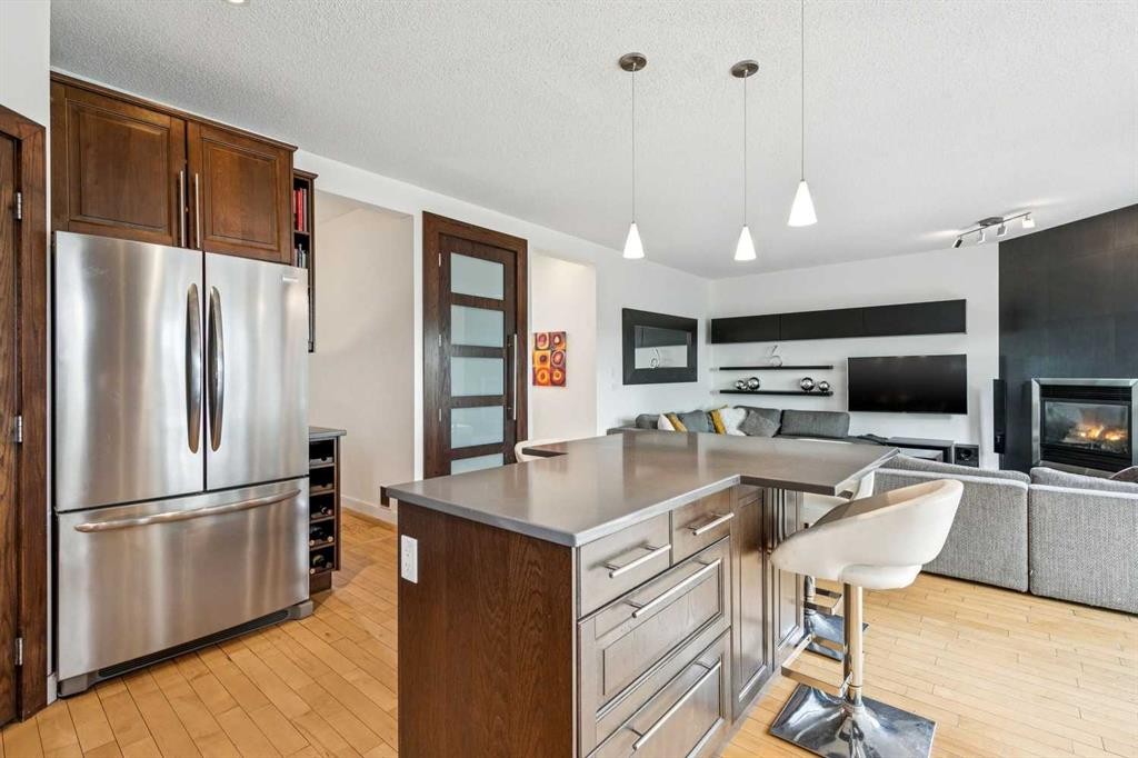 55 Wentworth Manor Sw, Calgary, AB - Indoor Photo Showing Kitchen