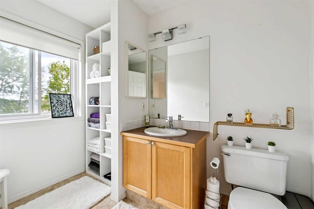55 Wentworth Manor Sw, Calgary, AB - Indoor Photo Showing Bathroom