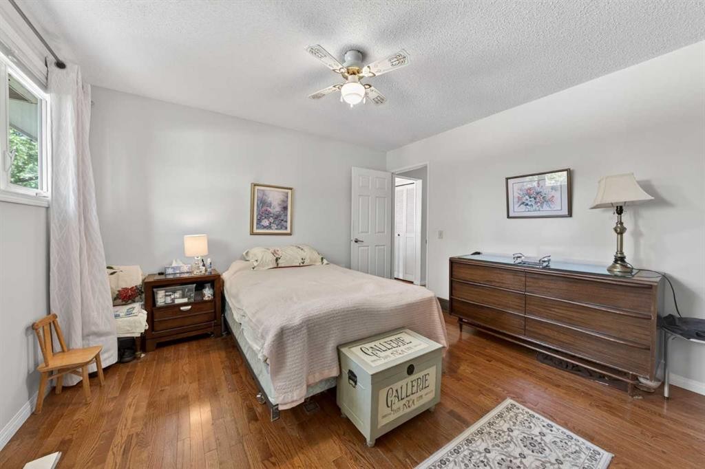 740 Hunterston Crescent Nw, Calgary, AB