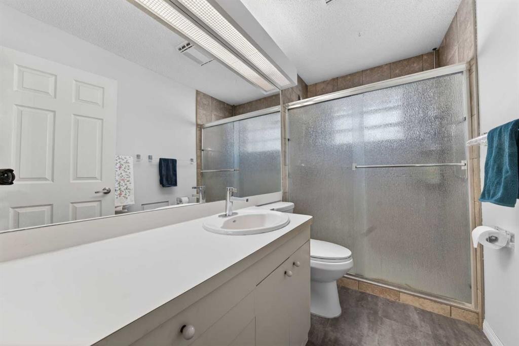 740 Hunterston Crescent Nw, Calgary, AB