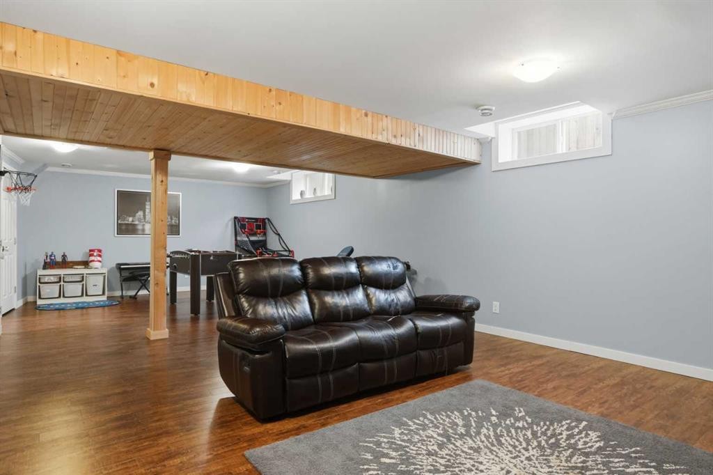 44 Westridge Crescent, Okotoks, AB - Indoor Photo Showing Other Room