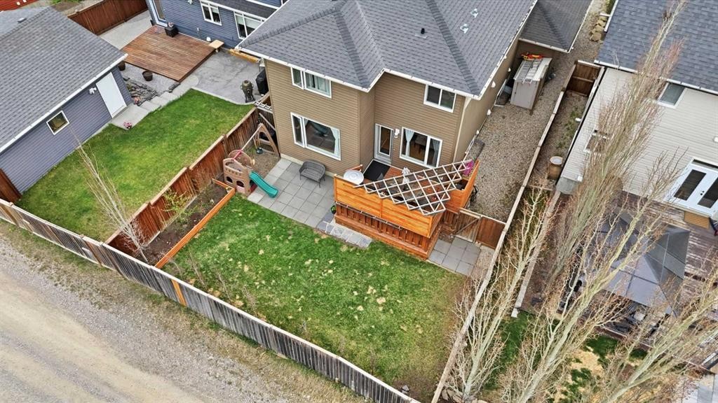 44 Westridge Crescent, Okotoks, AB - Outdoor