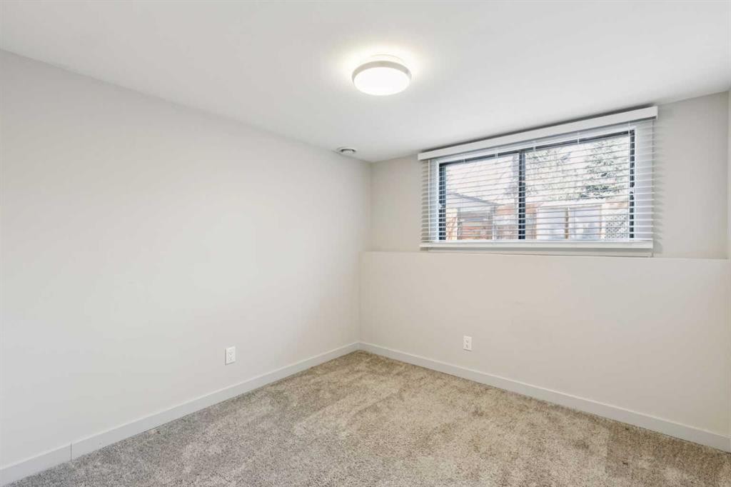 68 Templegreen Bay Ne, Calgary, AB - Indoor Photo Showing Other Room