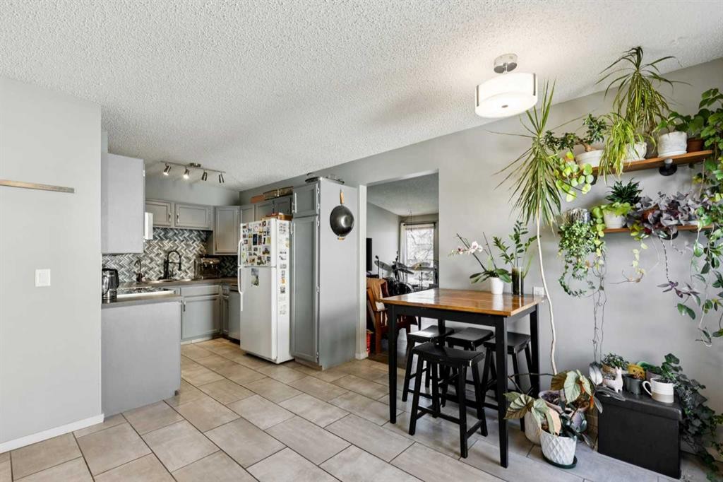 68 Templegreen Bay Ne, Calgary, AB - Indoor