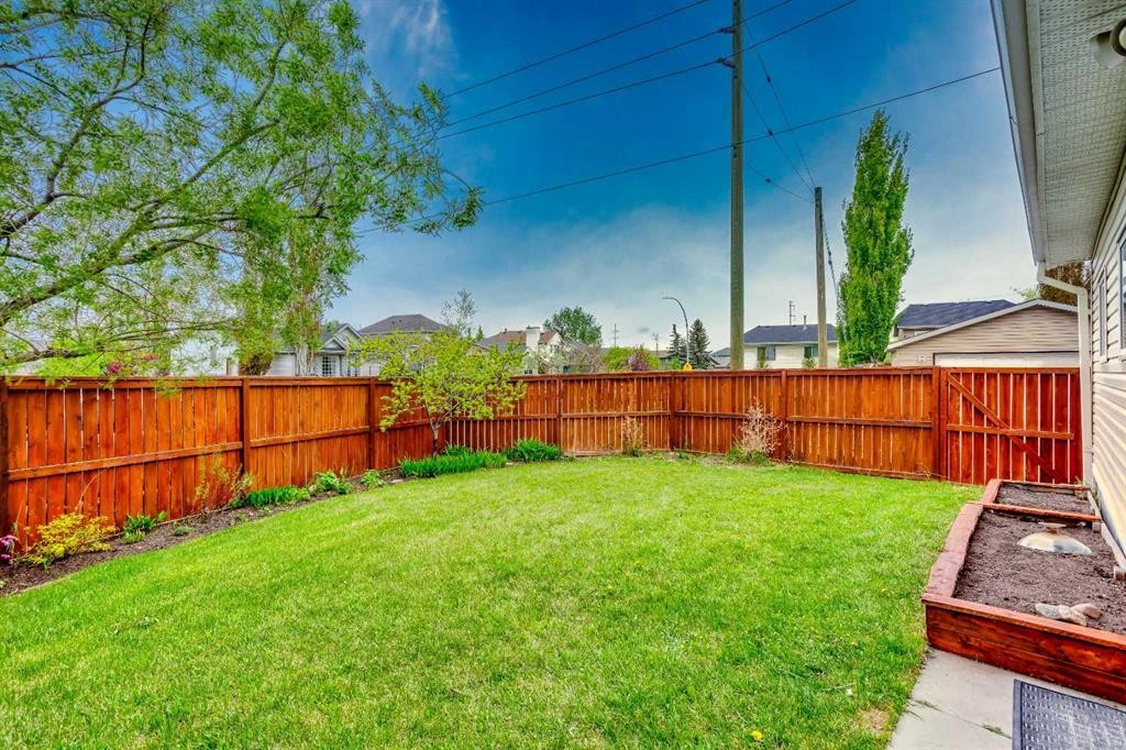 2420 Riverstone Road Se, Calgary, AB - Outdoor