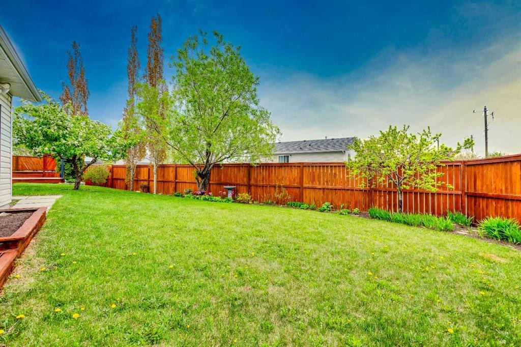 2420 Riverstone Road Se, Calgary, AB - Outdoor