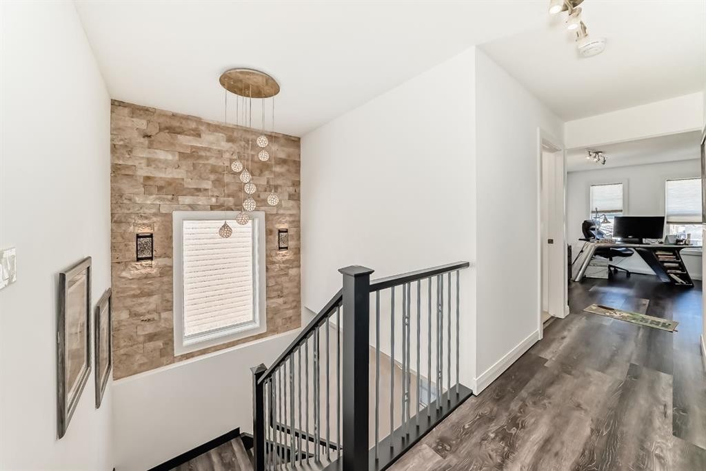 89 Evansdale Landing Nw, Calgary, AB - Indoor Photo Showing Other Room