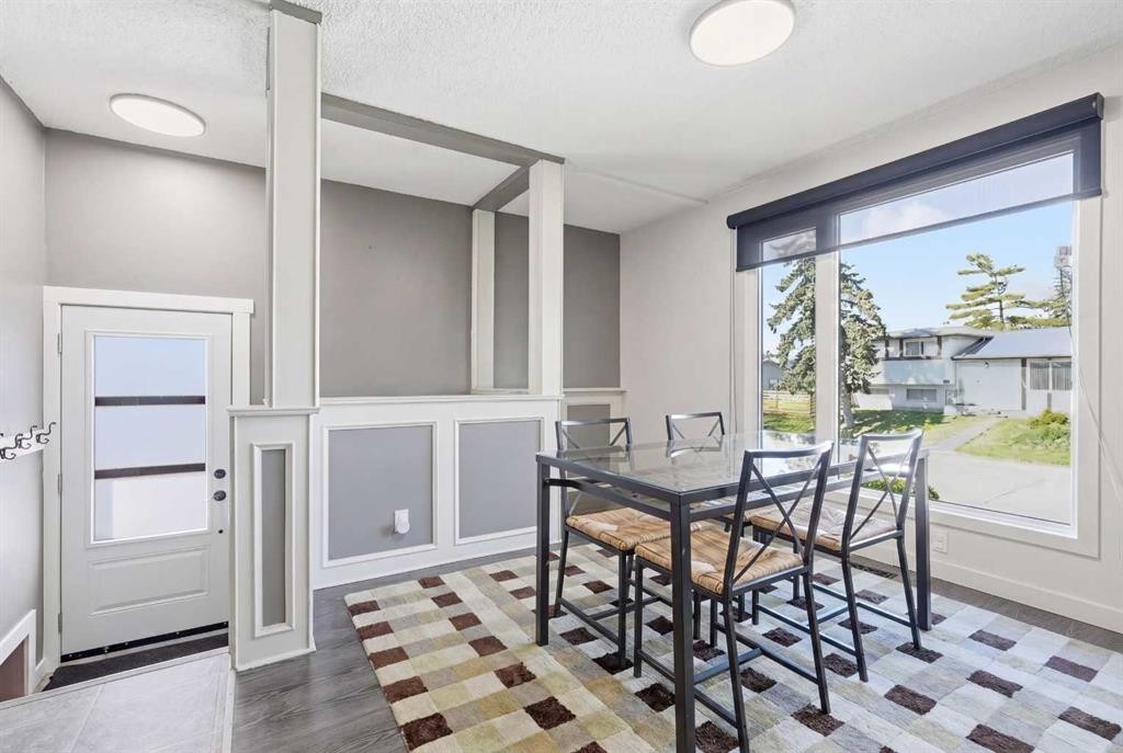 1420 Marlyn Way Ne, Calgary, AB - Indoor