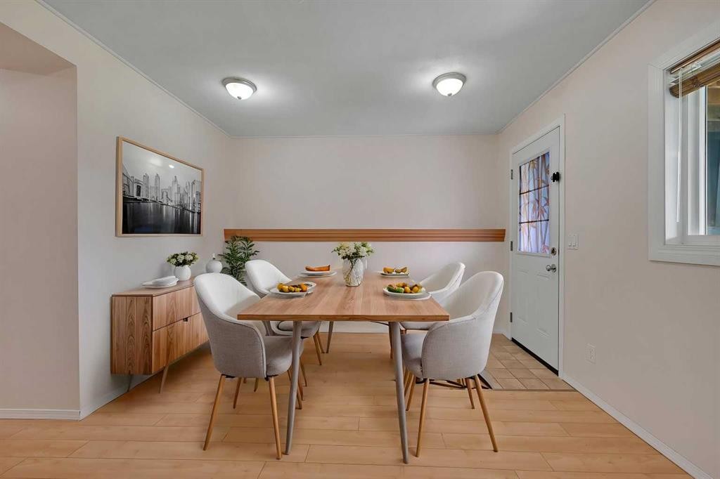 51 Covington Rise Ne, Calgary, AB - Indoor Photo Showing Dining Room