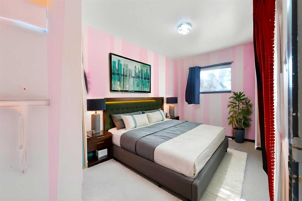 48 Franklin Drive Se, Calgary, AB - Indoor Photo Showing Bedroom