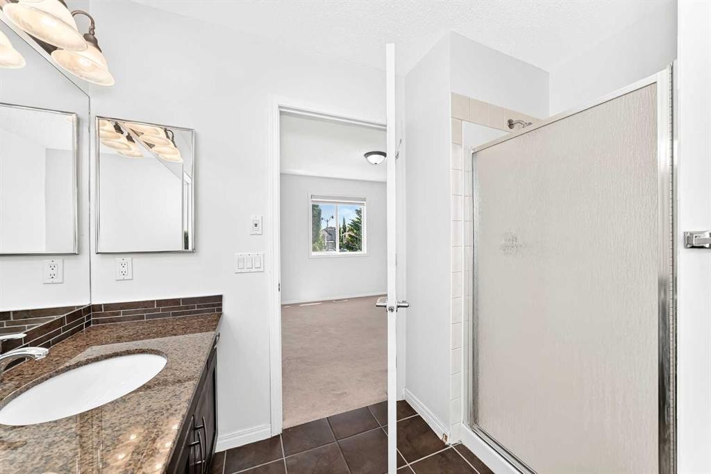 6 Cougarstone Crescent Sw, Calgary, AB - Indoor Photo Showing Bathroom