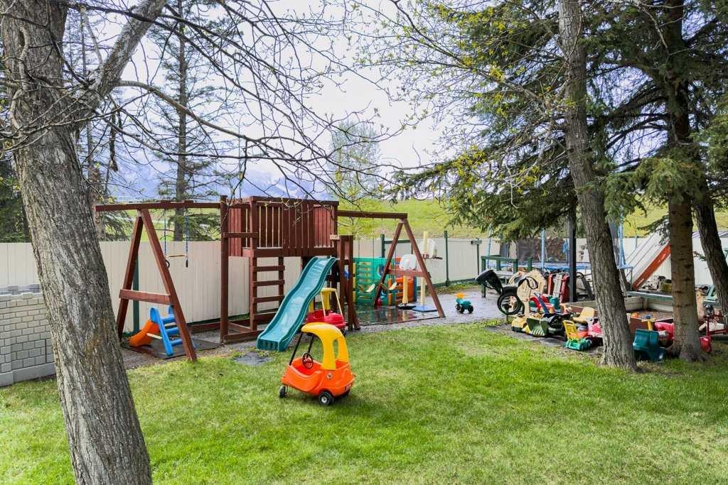 146 Cougar Point Road, Canmore, AB - Outdoor