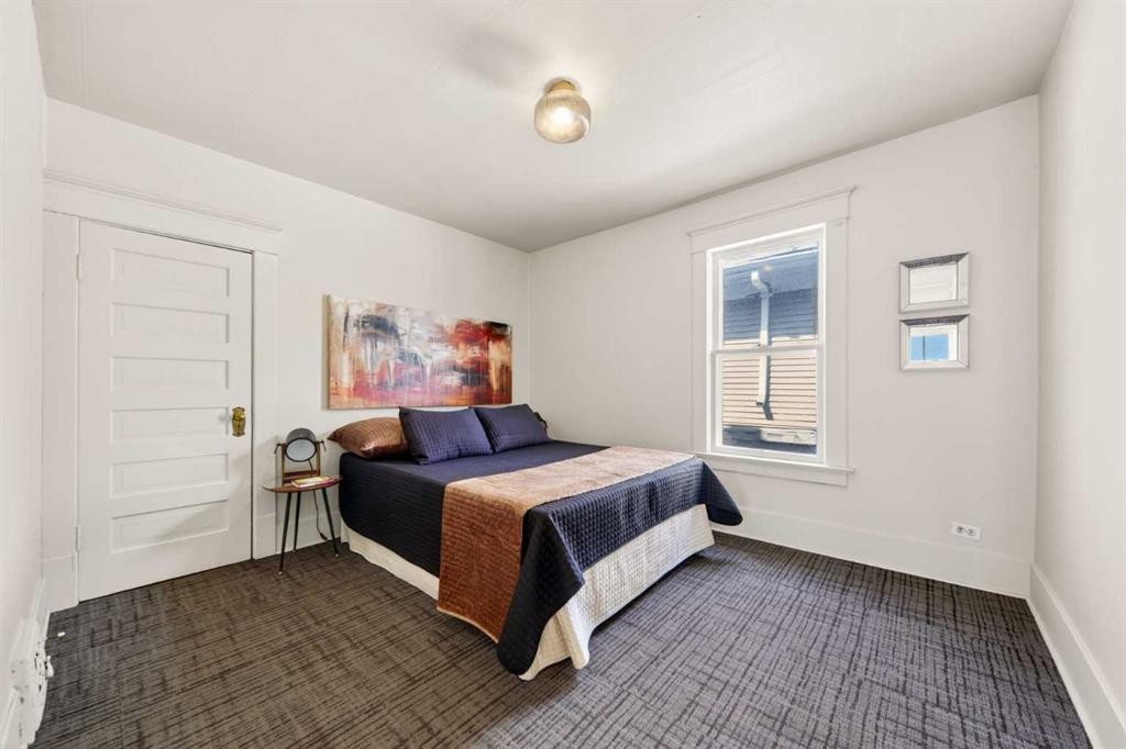 317 21 Avenue Sw, Calgary, AB - Indoor Photo Showing Bedroom