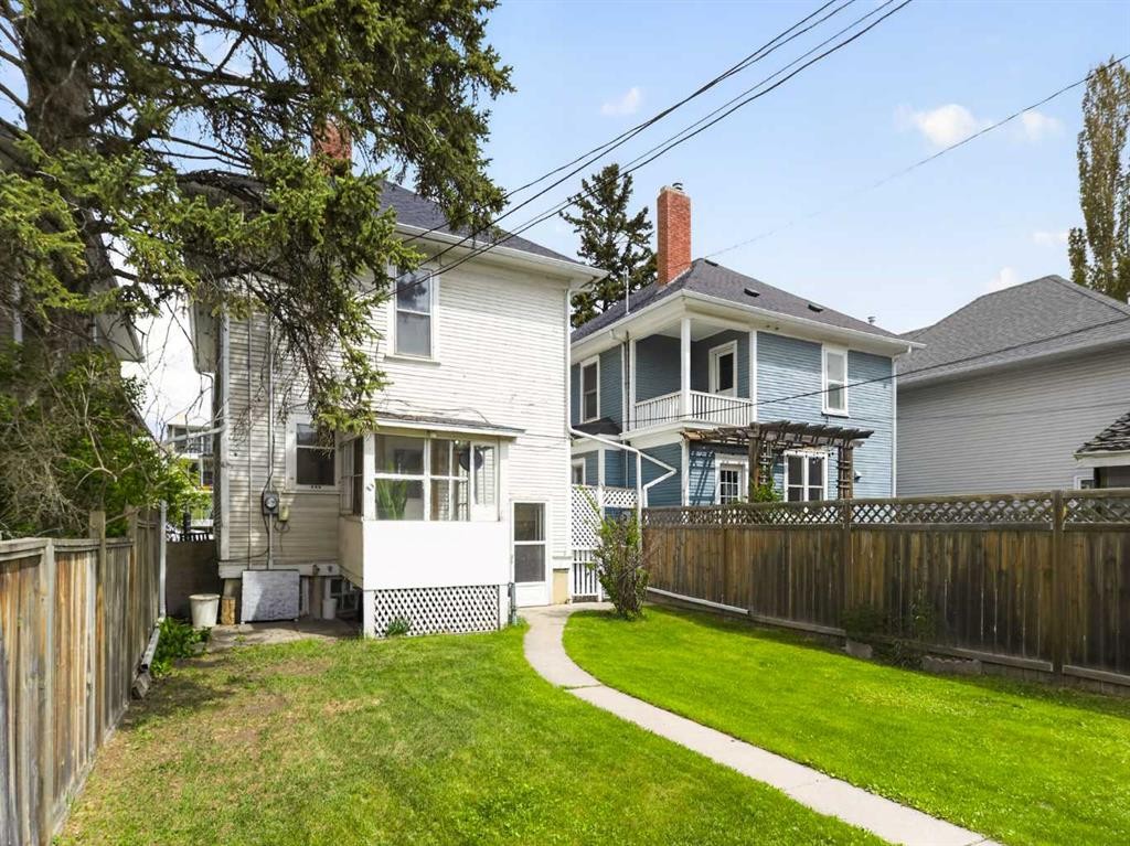 317 21 Avenue Sw, Calgary, AB - Outdoor