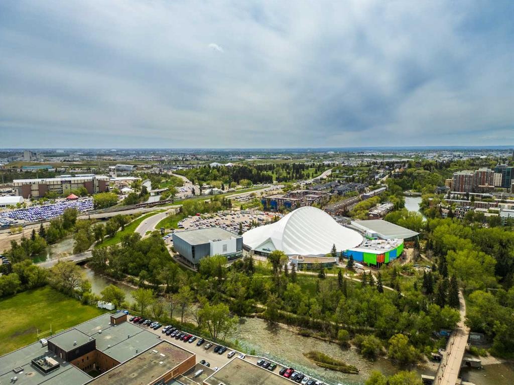 317 21 Avenue Sw, Calgary, AB - Outdoor With View