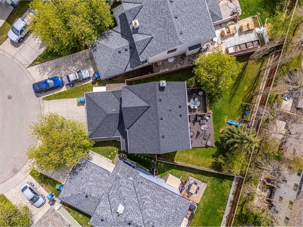 381 Hidden Valley Manor Nw, Calgary, AB - Outdoor