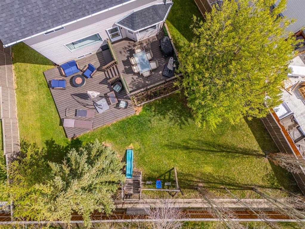 381 Hidden Valley Manor Nw, Calgary, AB - Outdoor