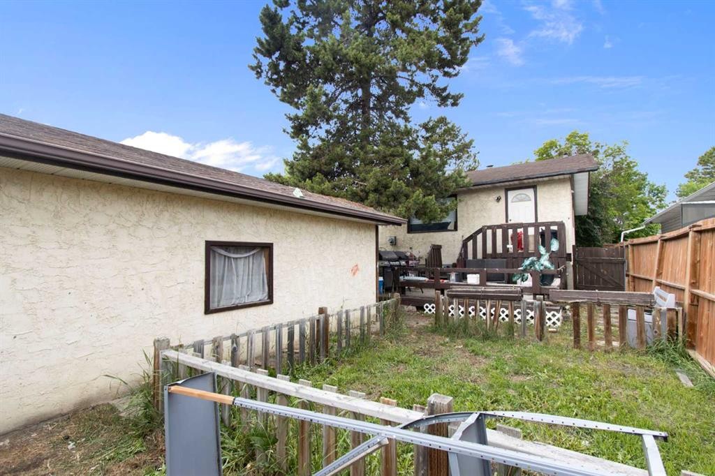 311 Templeside Circle Ne, Calgary, AB - Outdoor With Deck Patio Veranda