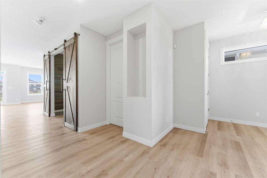 40 Evansfield Manor Nw, Calgary, AB - Indoor Photo Showing Other Room