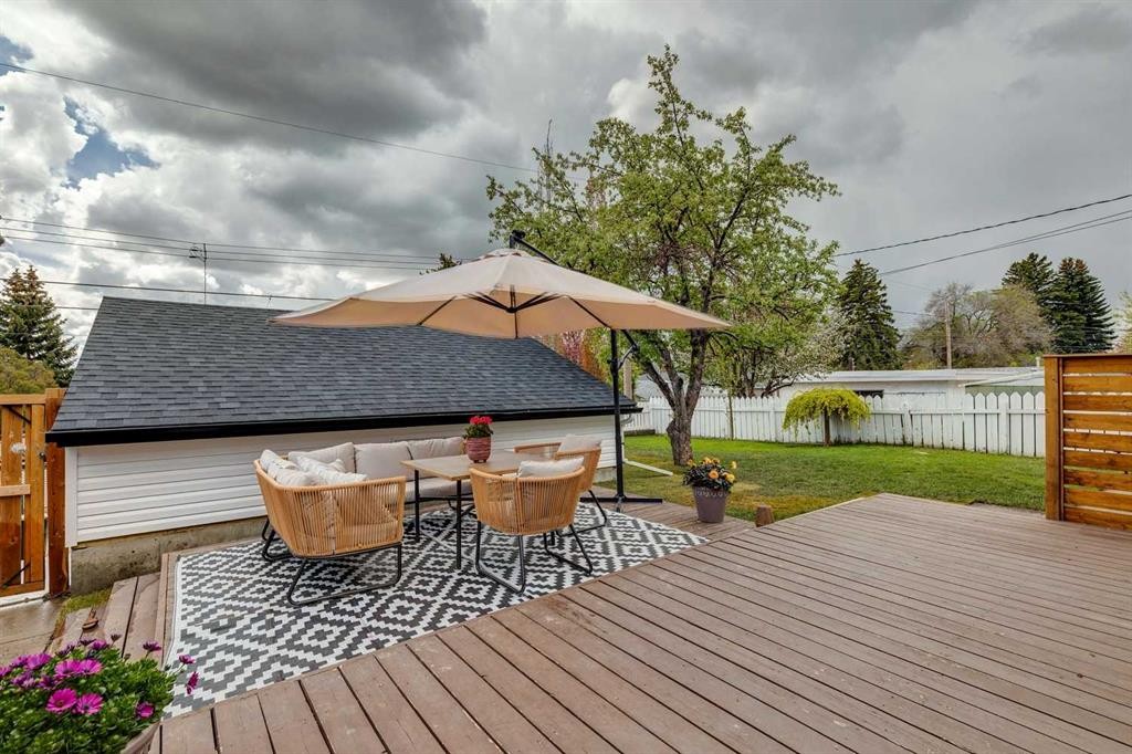 162 Fyffe Road Se, Calgary, AB - Outdoor With Deck Patio Veranda