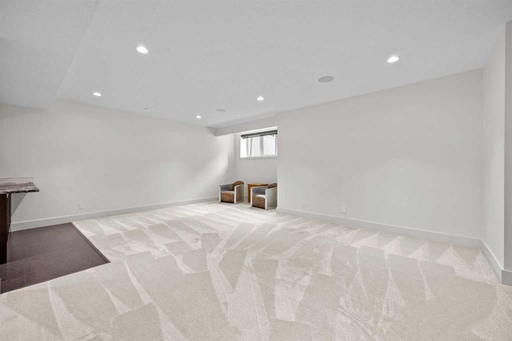 89 Evergreen Mount Sw, Calgary, AB - Indoor