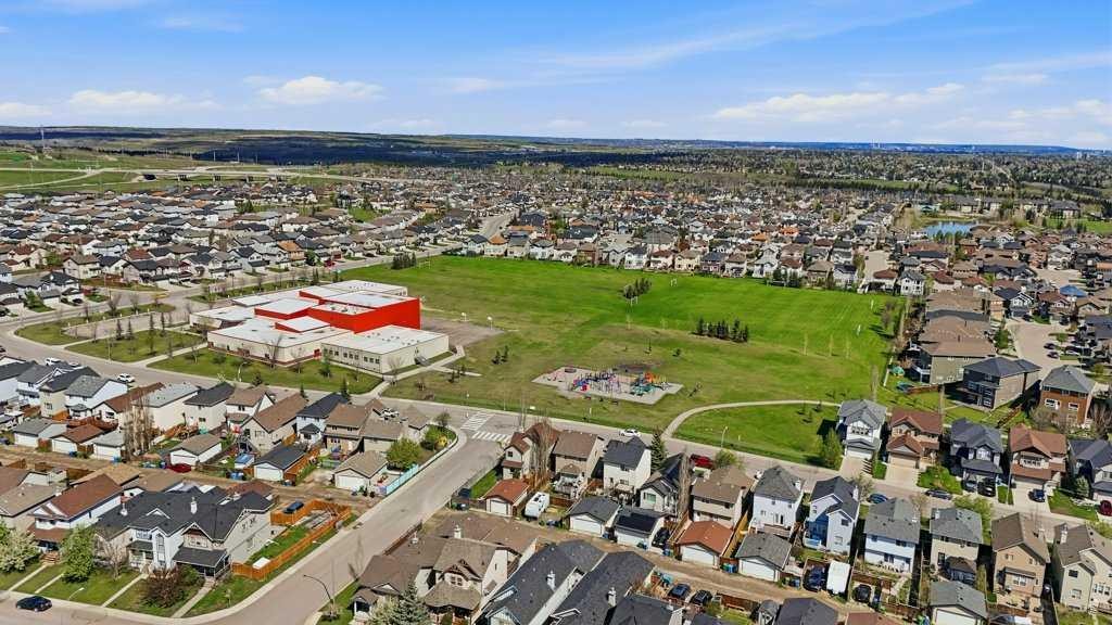 106-31 Everridge Square Sw, Calgary, AB - Outdoor With View