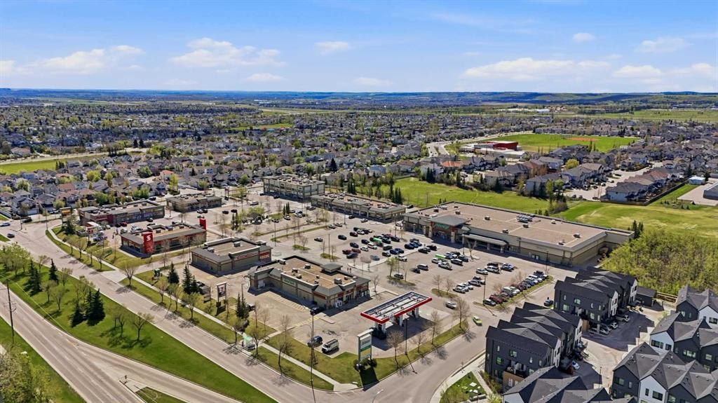 106-31 Everridge Square Sw, Calgary, AB - Outdoor With View