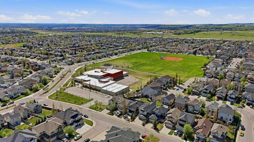106-31 Everridge Square Sw, Calgary, AB - Outdoor With View