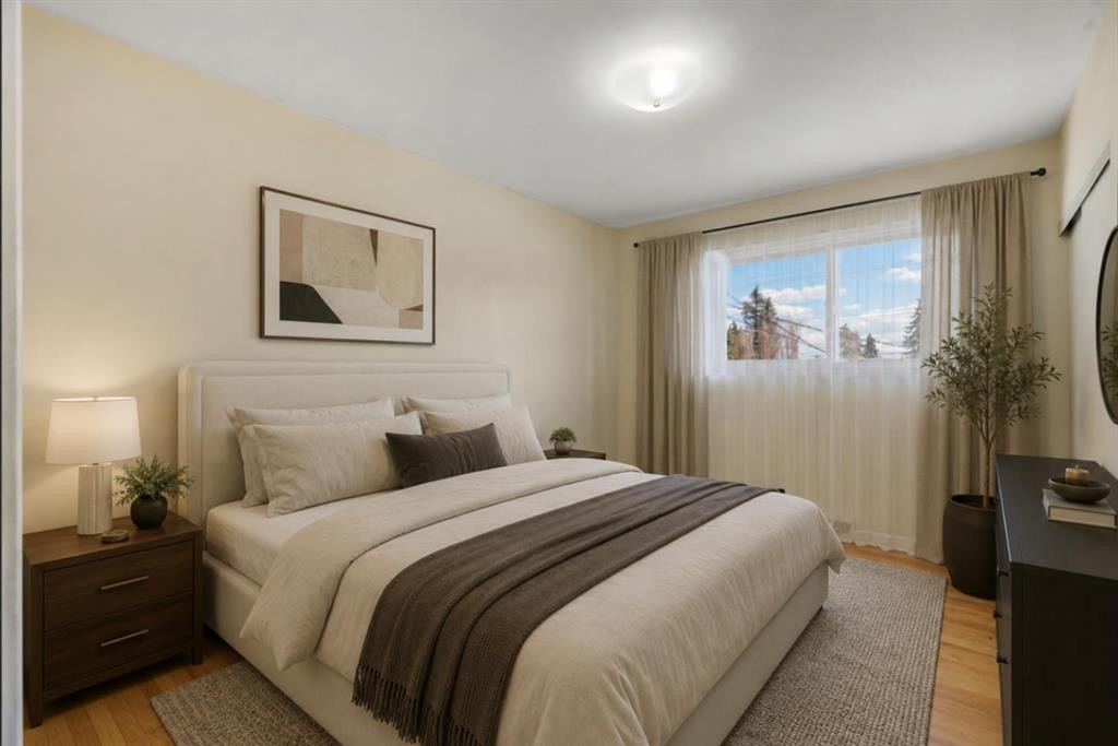8432 Elbow Drive Sw, Calgary, AB - Indoor Photo Showing Other Room