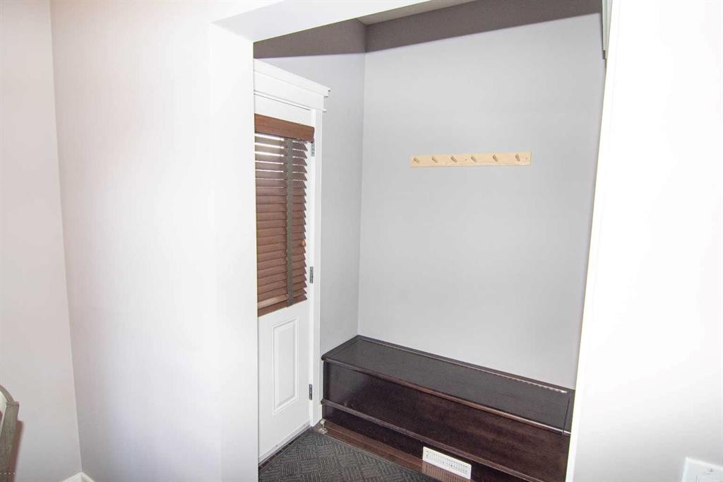 209 Evansdale Landing Nw, Calgary, AB - Indoor Photo Showing Other Room