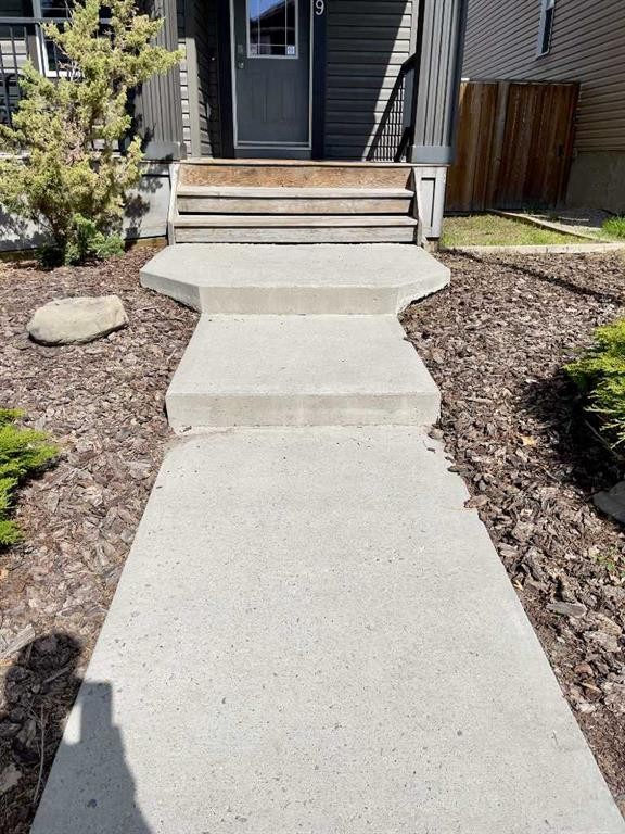 209 Evansdale Landing Nw, Calgary, AB - Outdoor