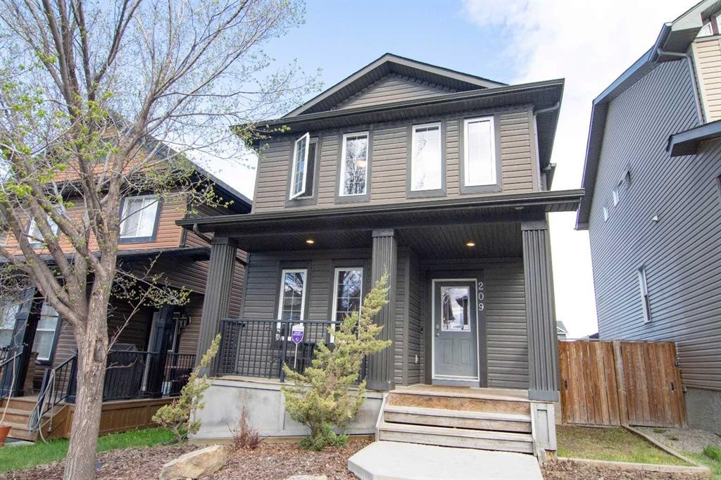 209 Evansdale Landing Nw, Calgary, AB - Outdoor With Deck Patio Veranda With Facade