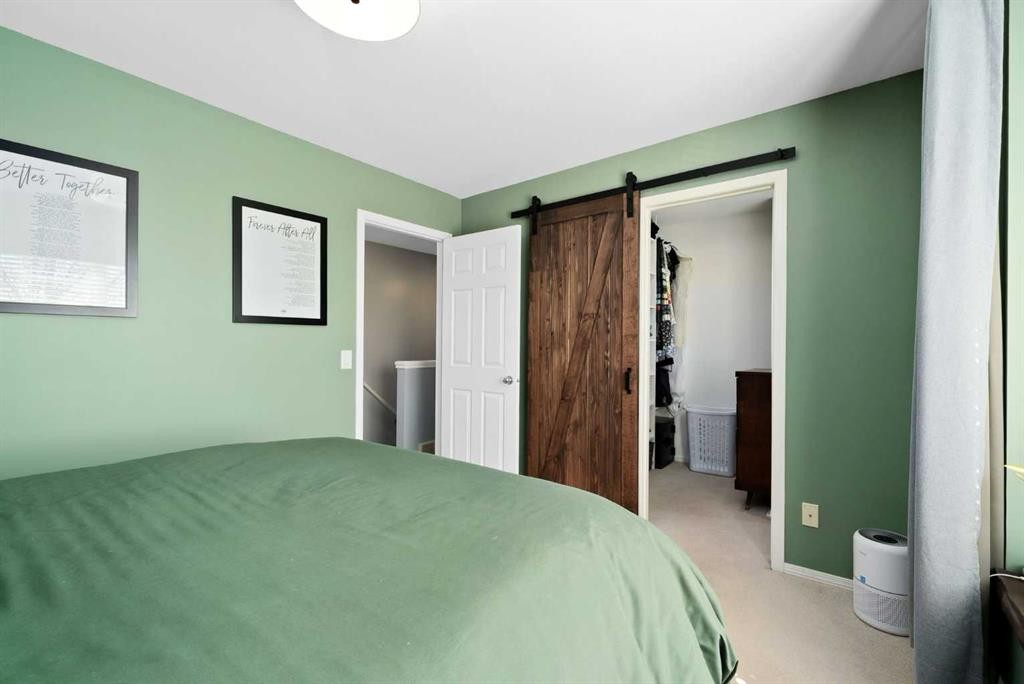 86 Everwillow Circle Sw, Calgary, AB - Indoor Photo Showing Bedroom