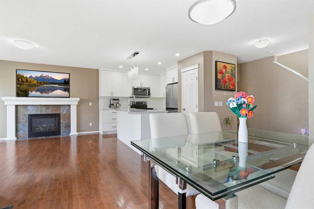 78 Everglen Way Sw, Calgary, AB - Indoor With Fireplace