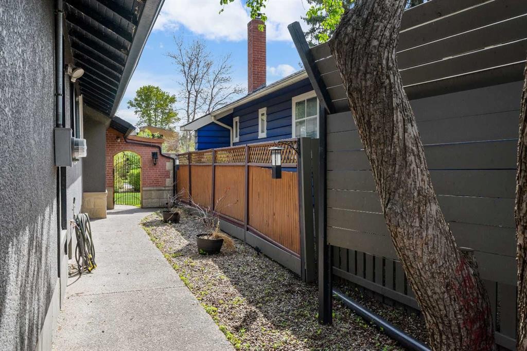 3035 4 Street Sw, Calgary, AB - Outdoor With Exterior