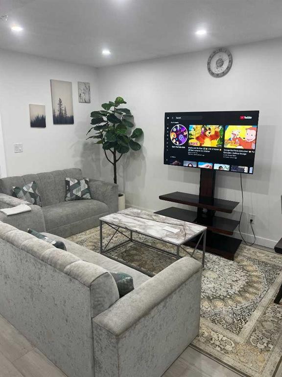 101-Dawson Drive, Chestermere, AB - Indoor
