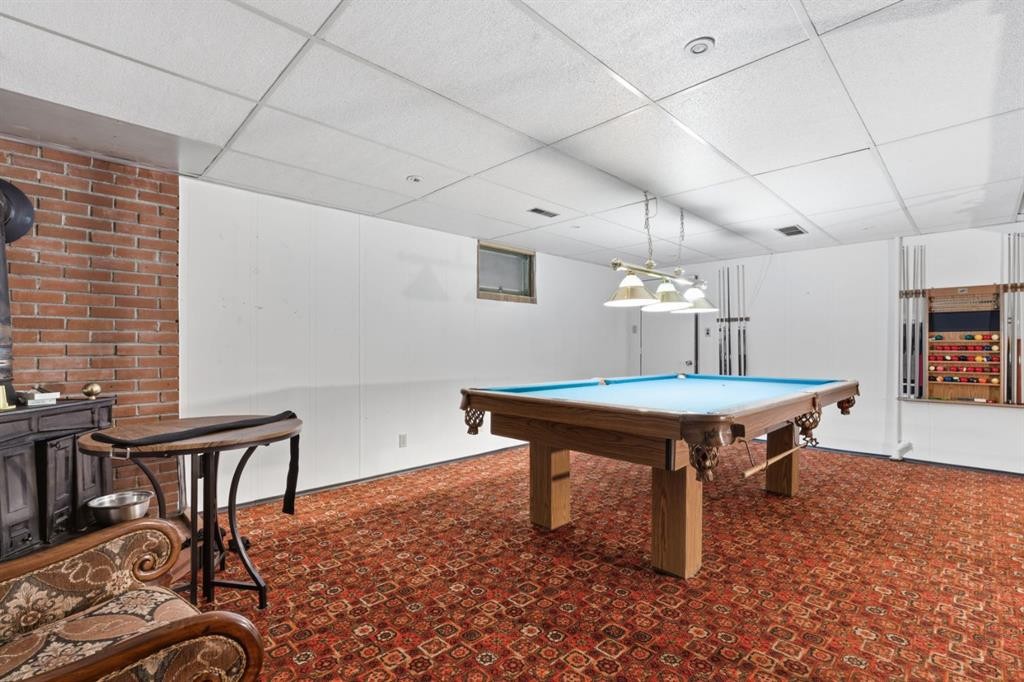 1703 110 Avenue Sw, Calgary, AB - Indoor Photo Showing Other Room