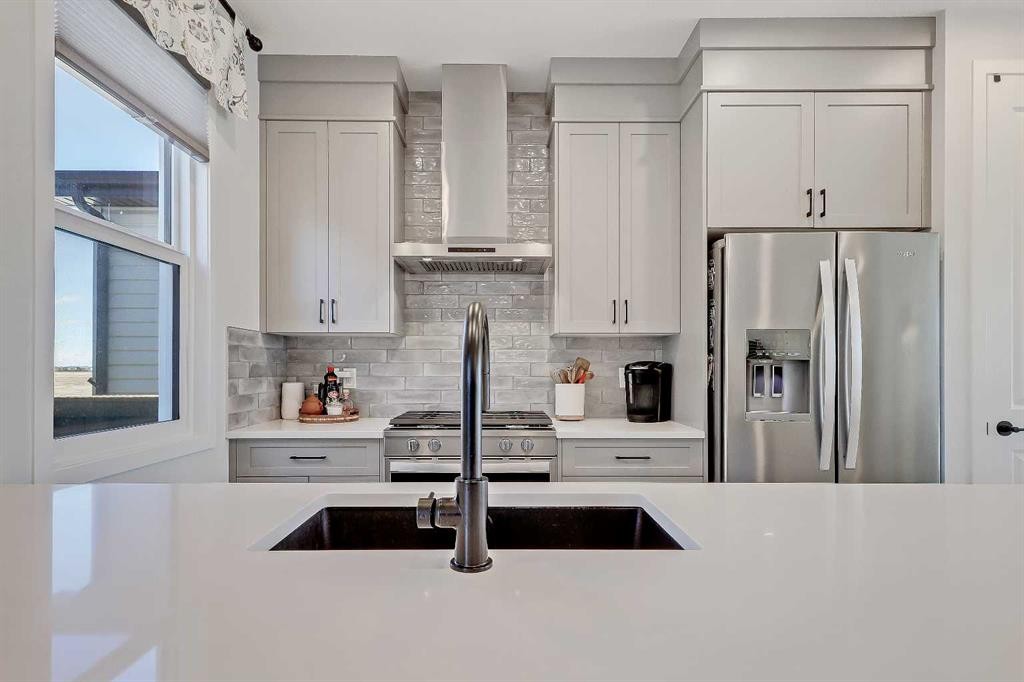164 Setonstone Manor Se, Calgary, AB - Indoor Photo Showing Kitchen With Stainless Steel Kitchen With Upgraded Kitchen