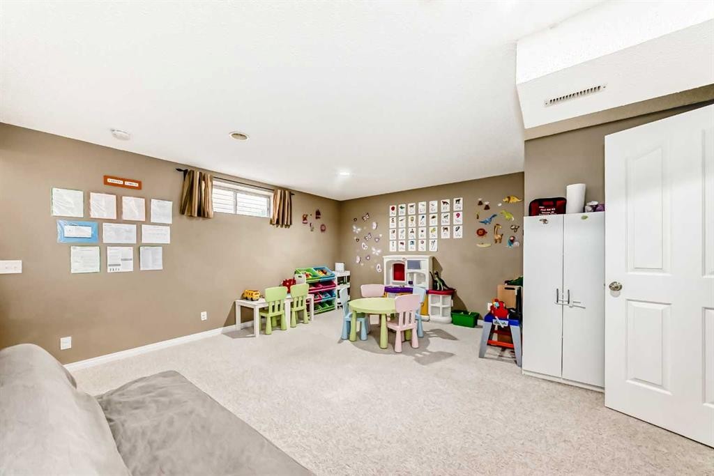 92 Covehaven Road Ne, Calgary, AB - Indoor