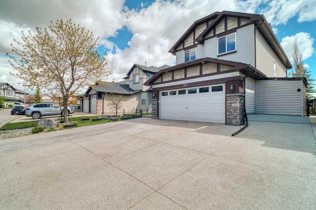 100 Royal Birch Crescent Nw, Calgary, AB - Outdoor