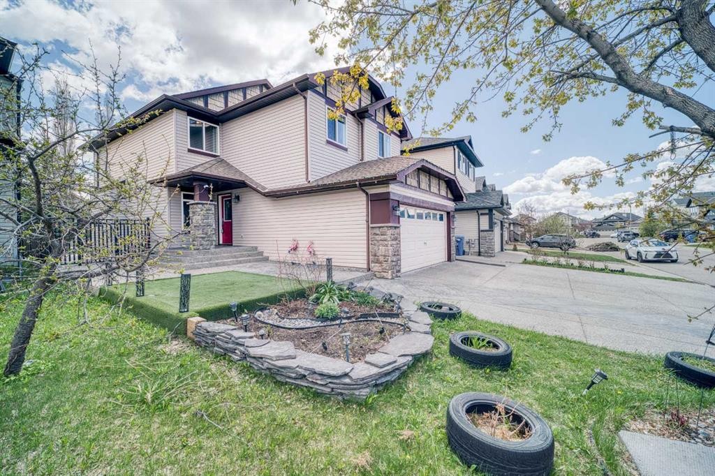100 Royal Birch Crescent Nw, Calgary, AB - Outdoor